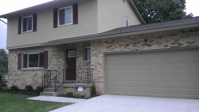 Photo - 2124 Seaforth Pl