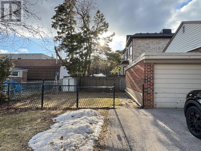 Photo - 28 Benfer Rd