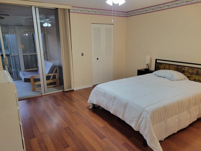 Building Photo - 6675 S Oriole Blvd Unit F302