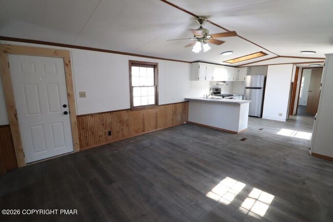 Photo - 238 Birchwood Ln