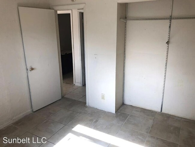Photo - 205 Jackson St