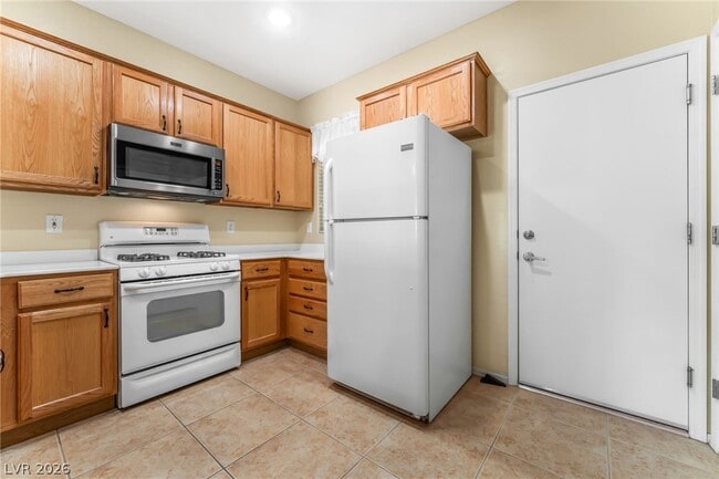 Photo - 7632 Fruit Dove St