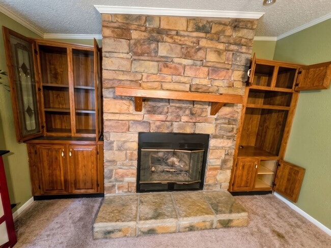 Photo - 423 Hallmark Dr