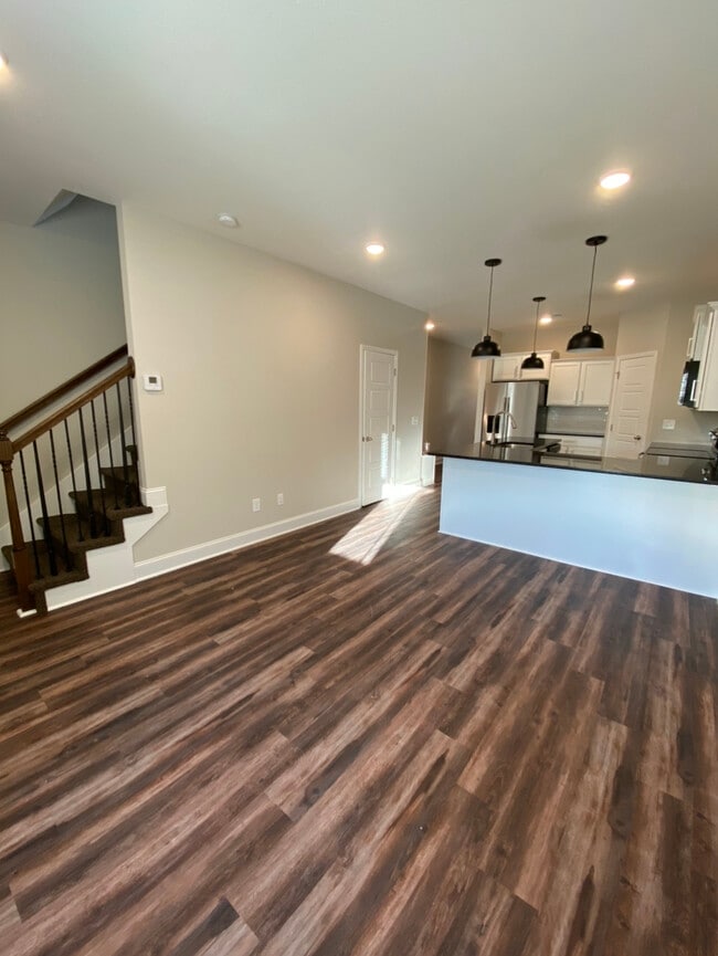 Photo - 1040 Glenkirk Dr Townhome