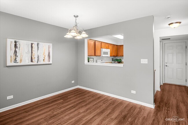 616 Lincoln Station Dr