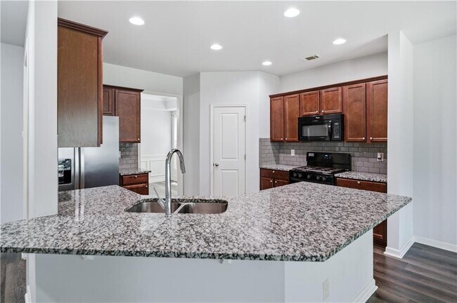 4960 Ducote Trail