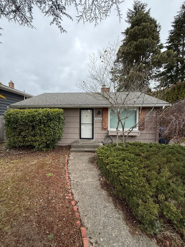 Charming 2-Bedroom Home in West Seattle’s ... - Charming 2-Bedroom Home in West Seattle’s ...