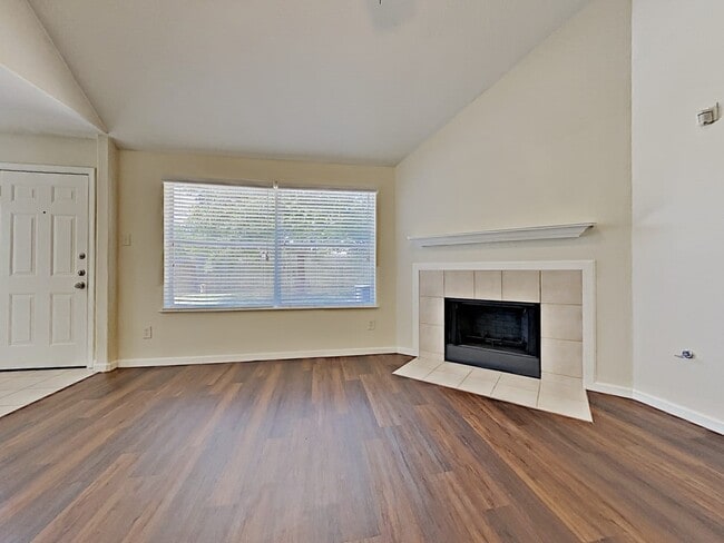 Photo - 2883 Diamond Bay Dr