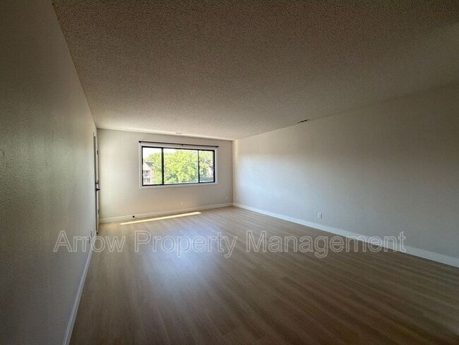 Photo - 2380 N 44th St Unit 9
