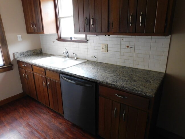Photo - Smartly Located Bungalow in Great Area