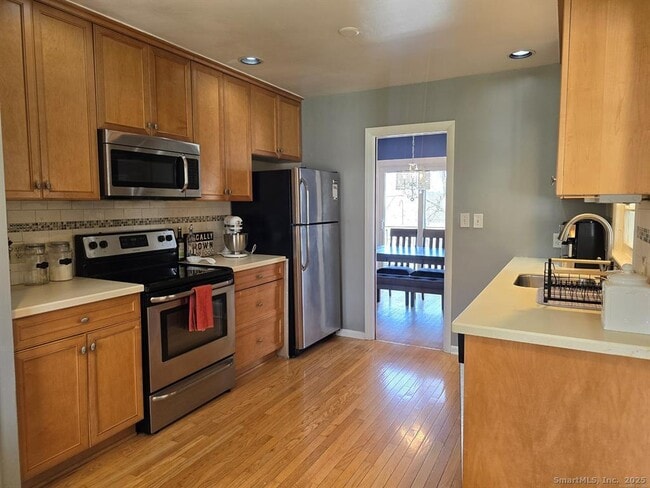 Photo - 856 Shagbark Dr