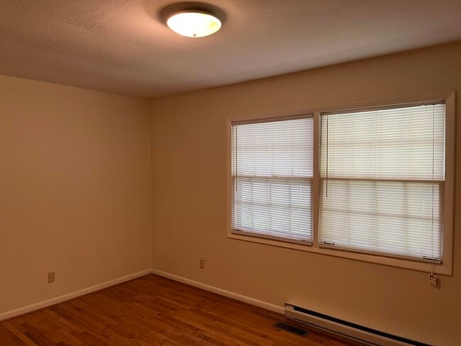 Photo - 109 W Blythe Cir Unit A