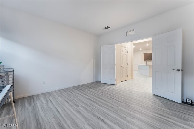Photo - 3540 Vly Lily St House