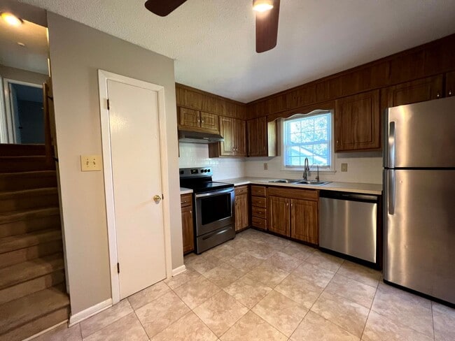 Photo - 226 Bayfield Loop