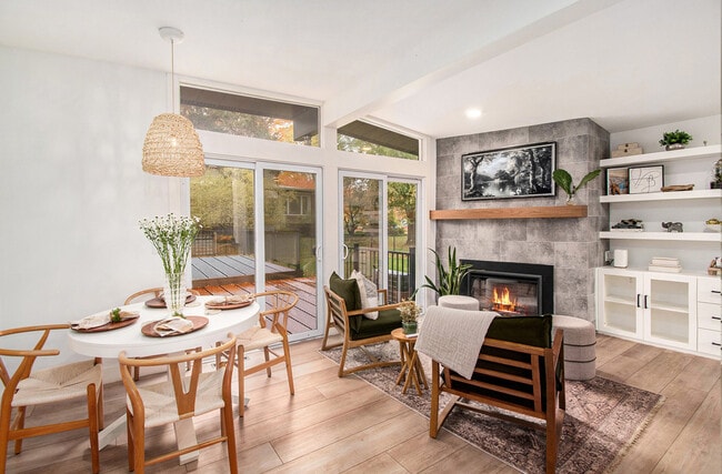 Photo - 1155 Carpenter Ave NW