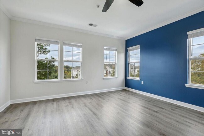 Photo - 42379 Goldenseal Square