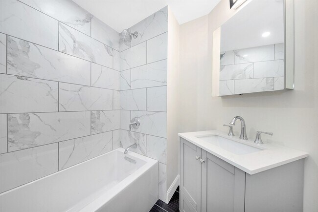 Photo - 105 School St Unit 105