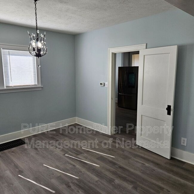 Photo - 3901 Curtis Ave