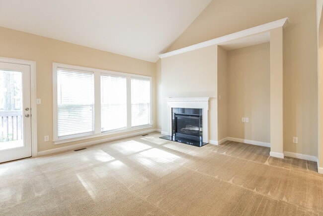 Photo - 205 Plott Hound Ln