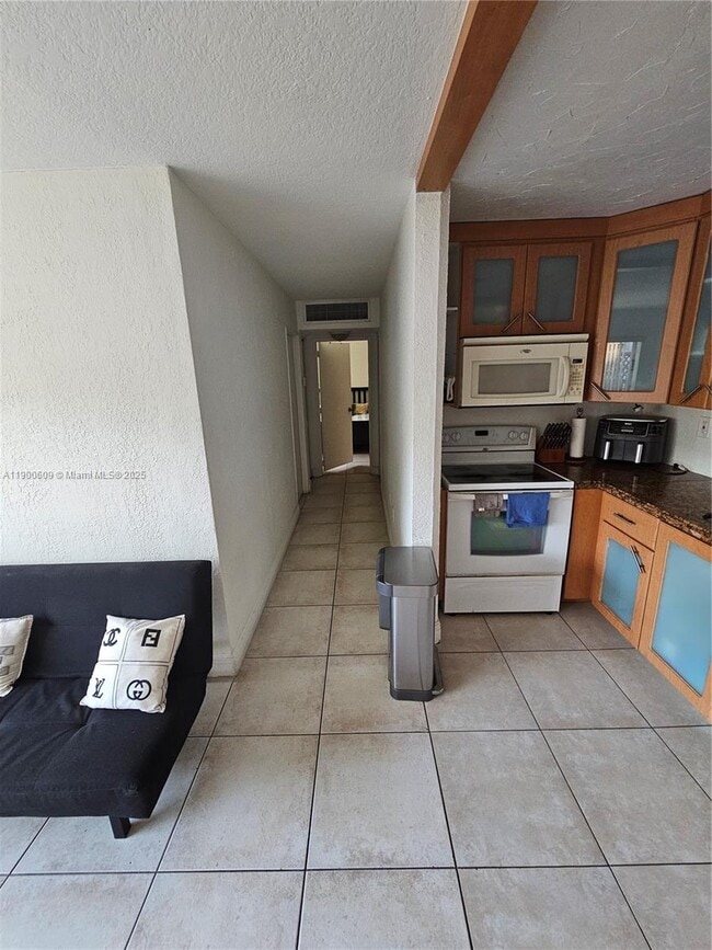 Photo - 4550 NW 79th Ave Unit 1B
