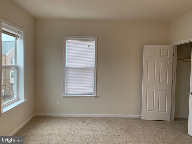 Building Photo - 3568 Worthington Blvd Unit 301