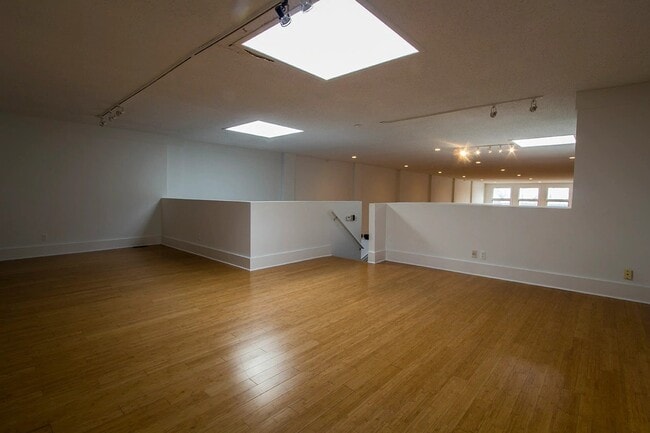 Photo - 9421 Joseph Campau St Unidad 9421-2