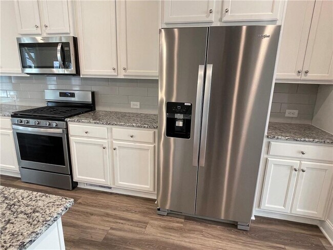 Photo - 2483 Scarlet Maple Alley