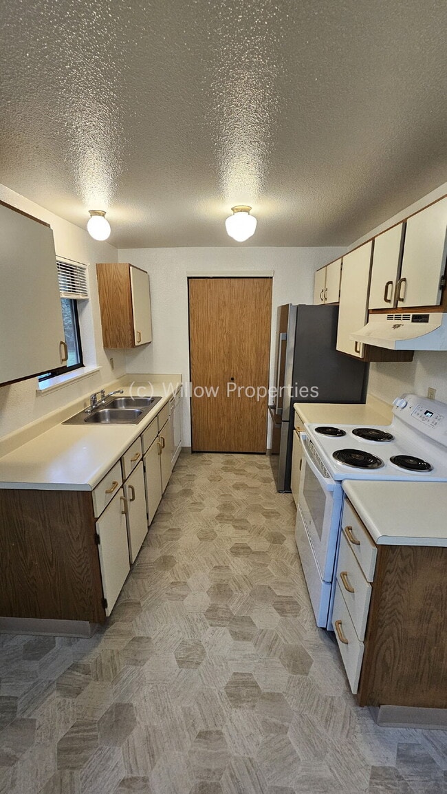 Photo - Two bedroom Puyallup Duplex