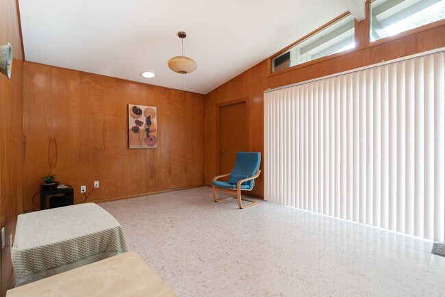 Photo - 3811 Ridgeline Dr