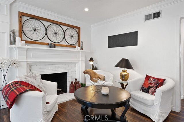 Photo - 20852 Kittridge St