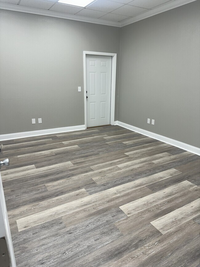 Photo - 1472 S Mayo Trl Unit 2