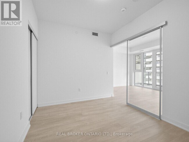 Photo - 634 Church St Unité 1502