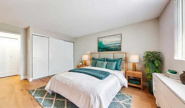 Photo - White Oaks Gate