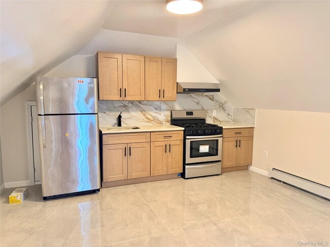 Photo - 61-41 173rd St Unit 3rd fl