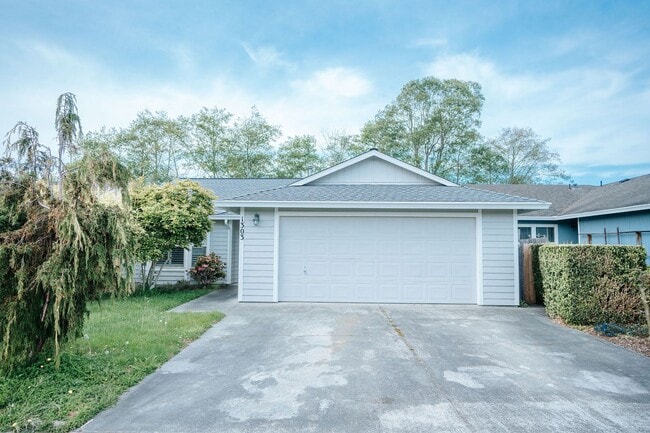 Building Photo - Single Family Home In McKinleyville!