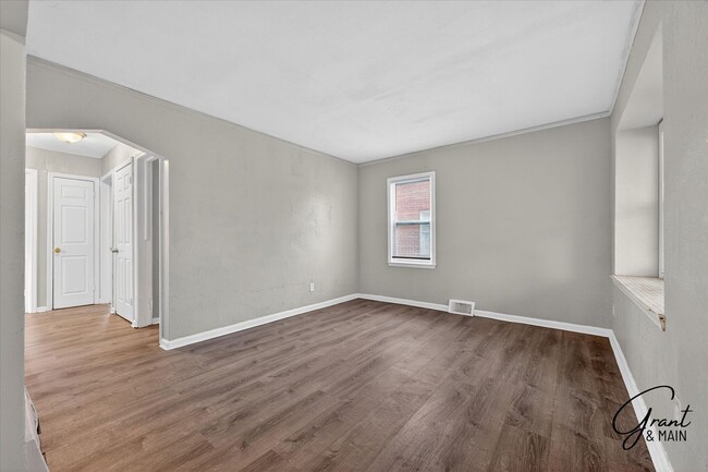 Photo - $1300 3 bedroom bungalow