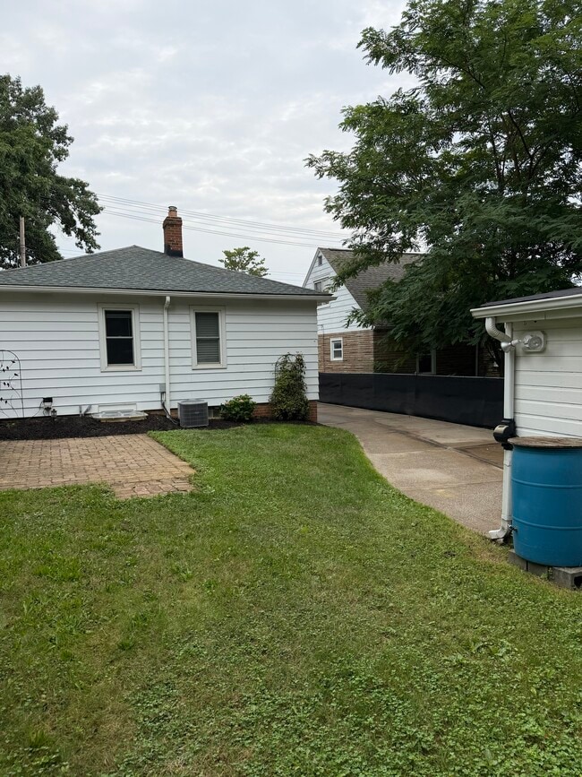 4711 Longwood Ave