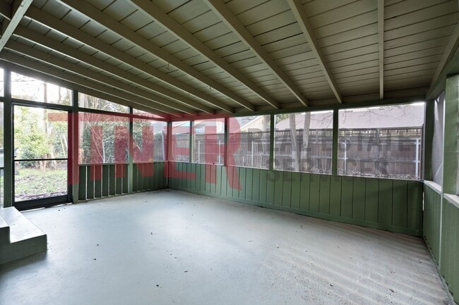 Photo - 2848 Clover Ln