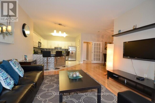 Photo - 630 Main St E Unit 202