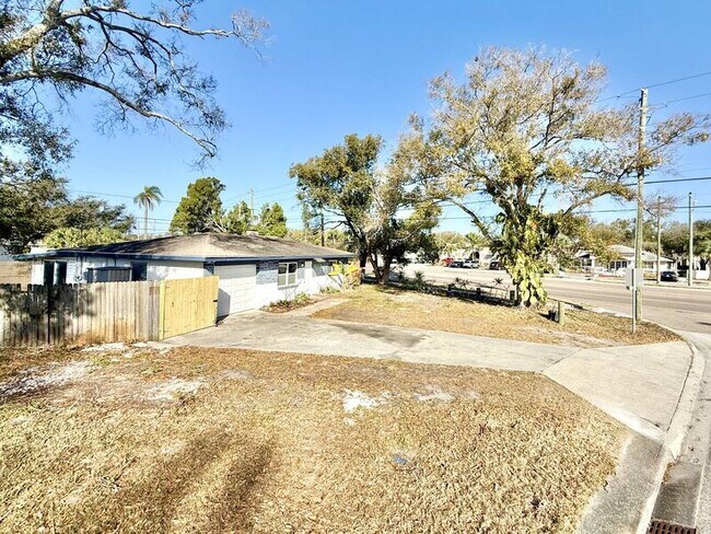 Photo - 5396 68th Way N