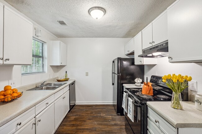 Photo - Lakeside Townhomes