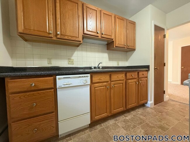 Photo - 12 Brattle Dr Unit 6