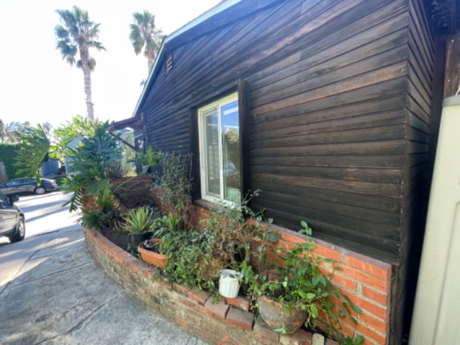 Photo - 1014 Tourmaline St