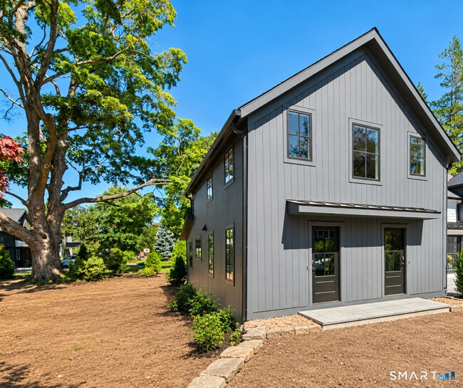 7 Ivy Hill Rd Unit 2