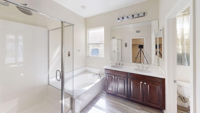 Photo - 4 bedroom 3 bath Fairway Canyon Home