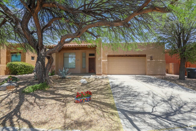 Building Photo - 1670 N Maguire Ave Rental