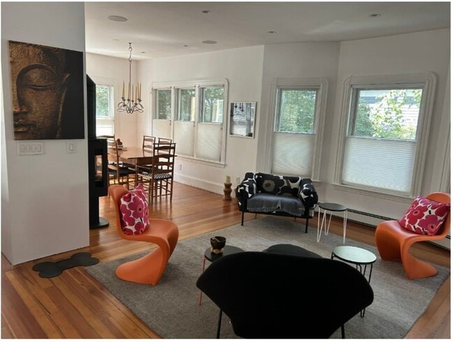 5 Traymore St