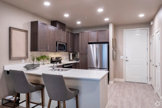 1 Bedroom - Dining Area
