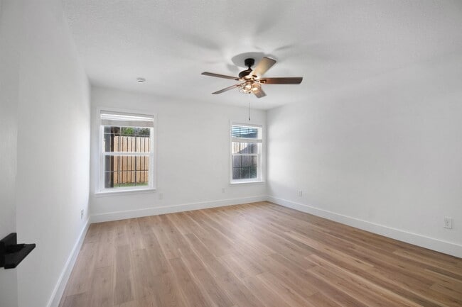 Photo - 101 Azalea Rd