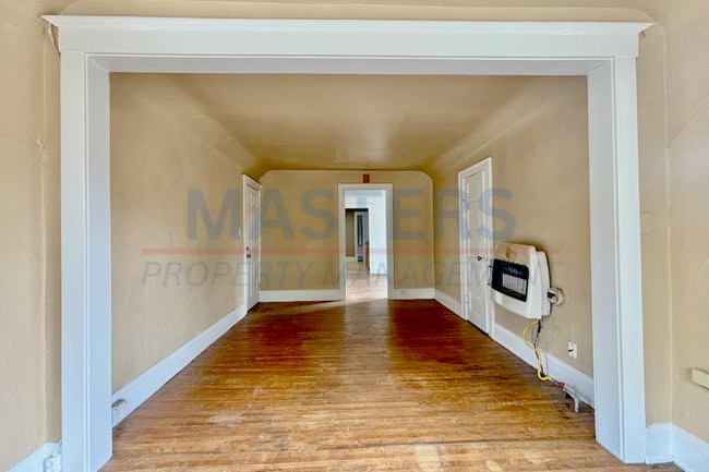 Photo - 2563 Foraker Ave Unit Upper